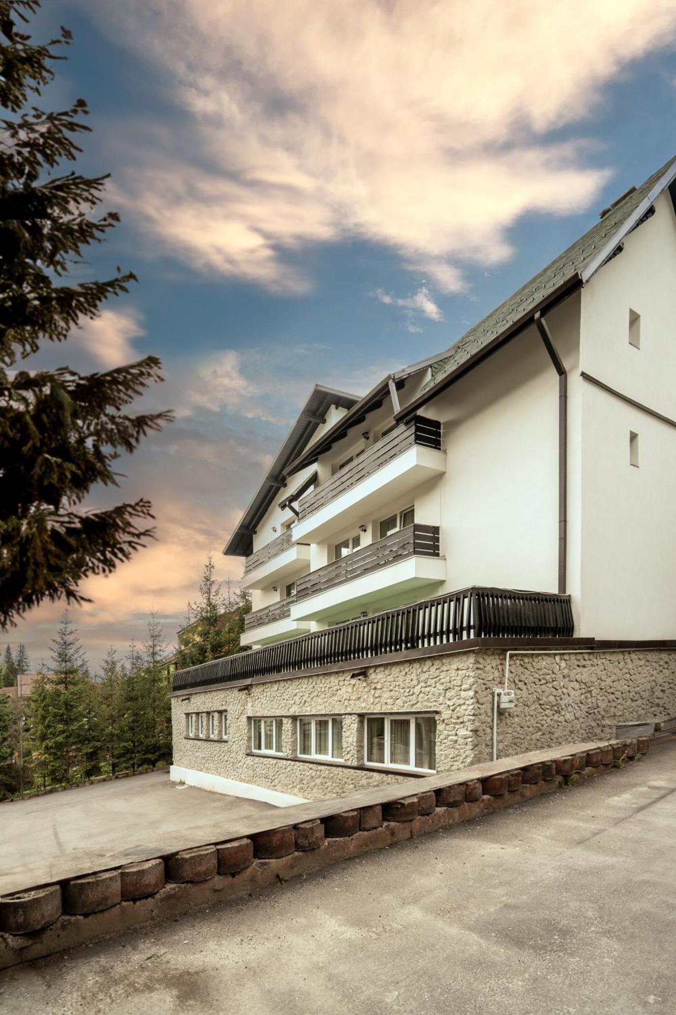 Dinvis Apartments Пояна Брашов Екстериор снимка