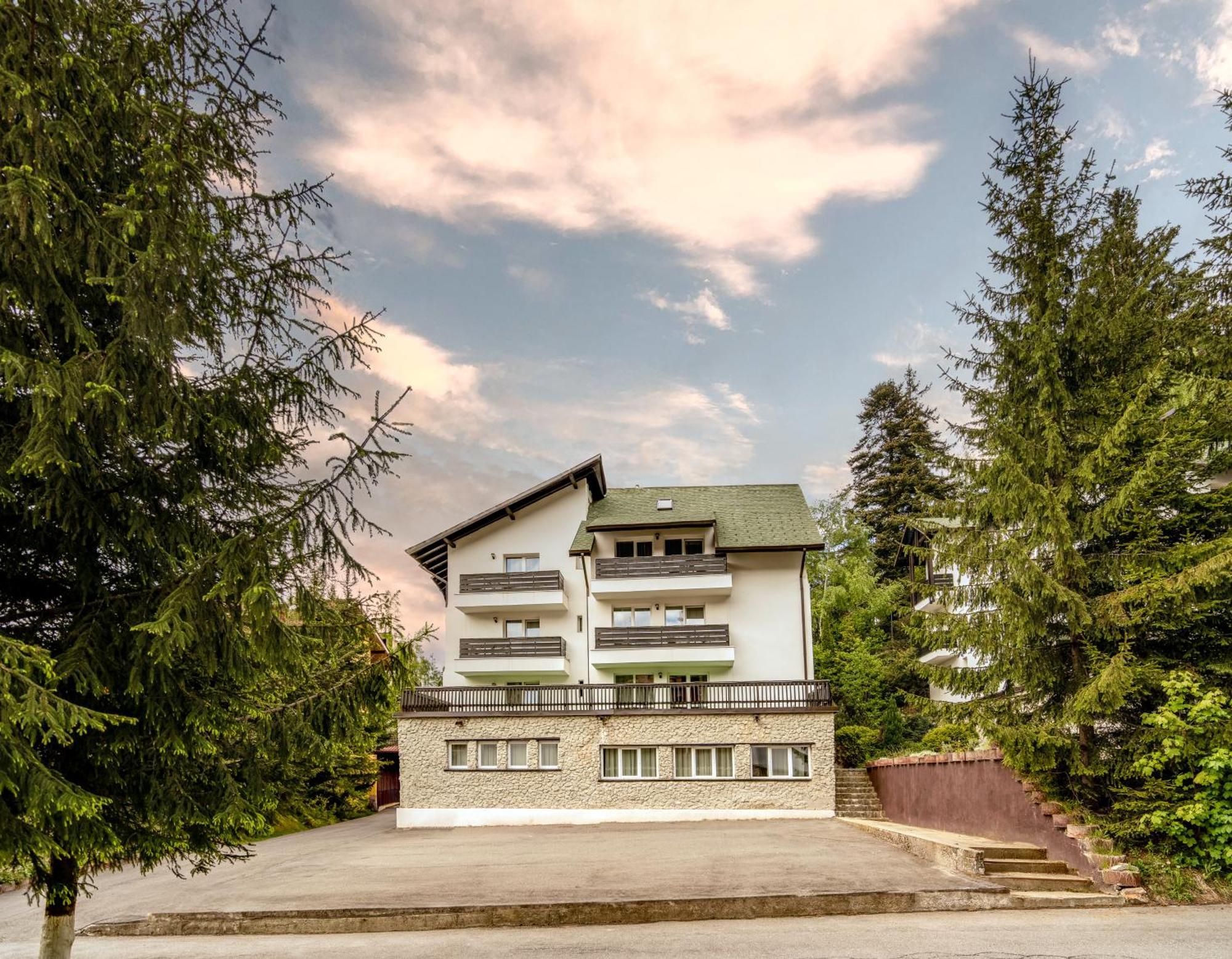 Dinvis Apartments Пояна Брашов Екстериор снимка
