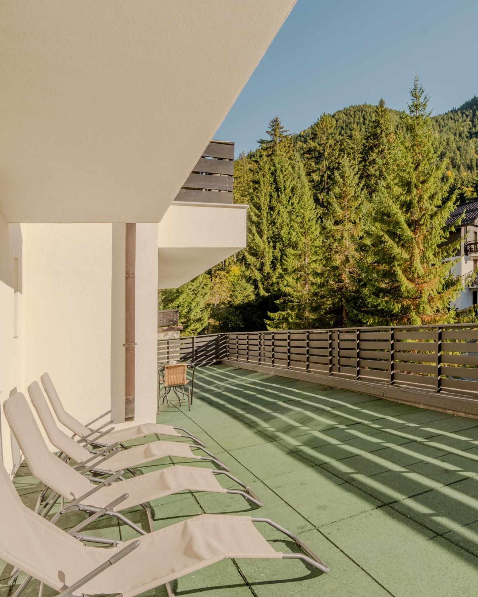 Dinvis Apartments Пояна Брашов Екстериор снимка