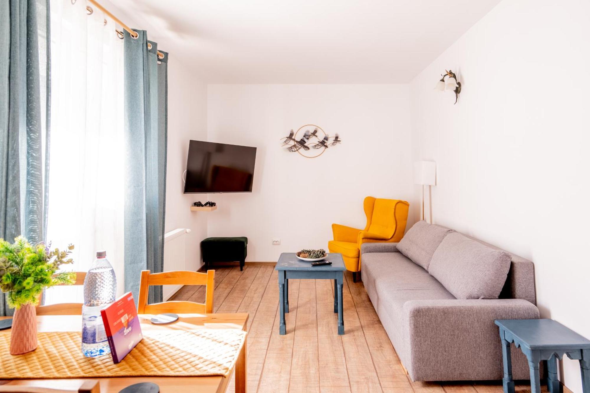 Dinvis Apartments Пояна Брашов Екстериор снимка