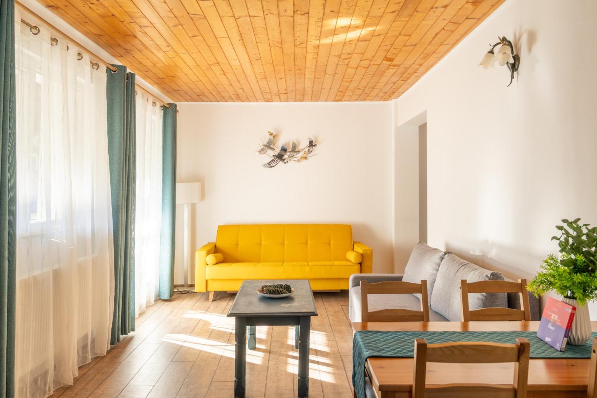 Dinvis Apartments Пояна Брашов Екстериор снимка
