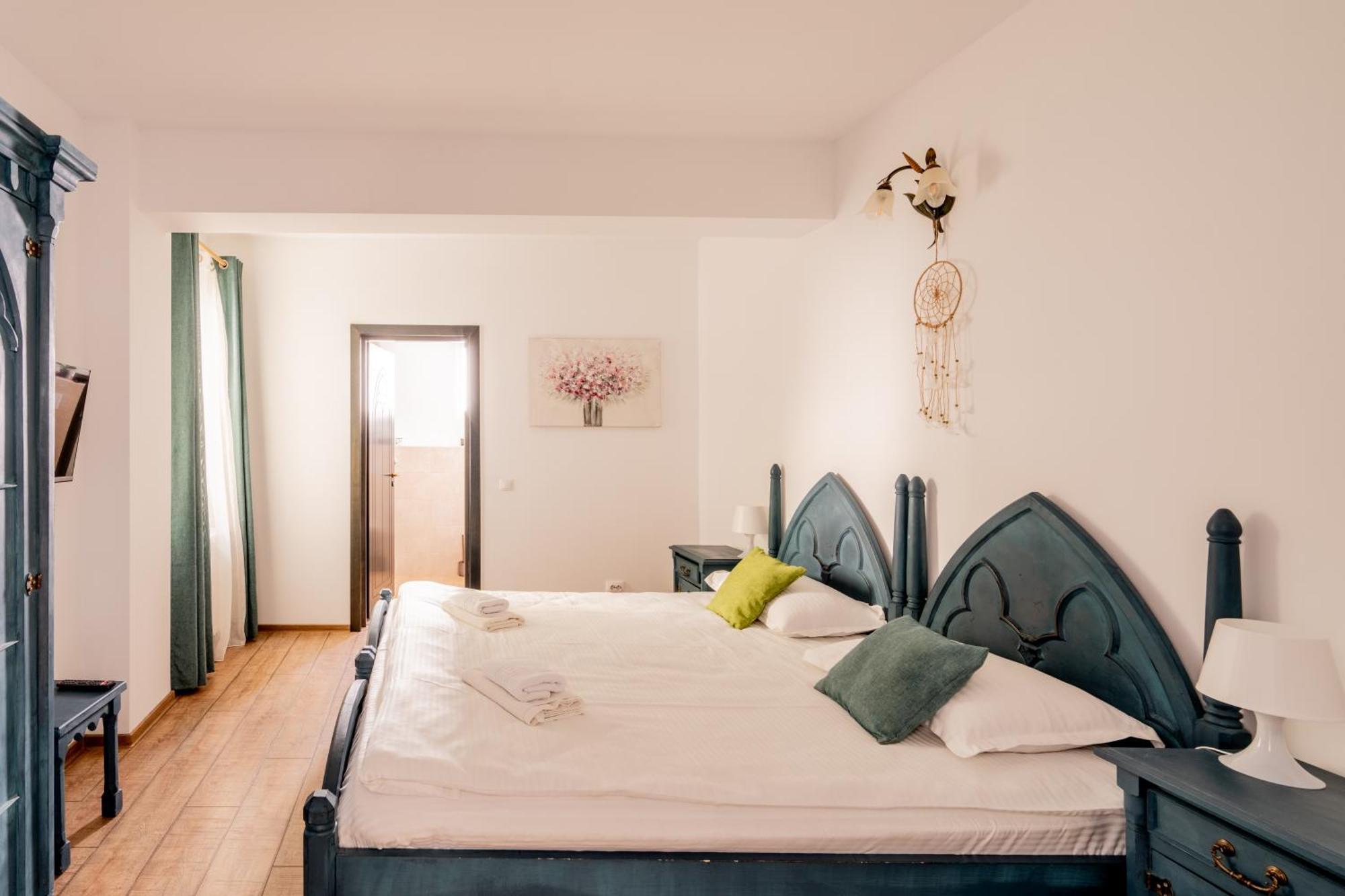 Dinvis Apartments Пояна Брашов Екстериор снимка